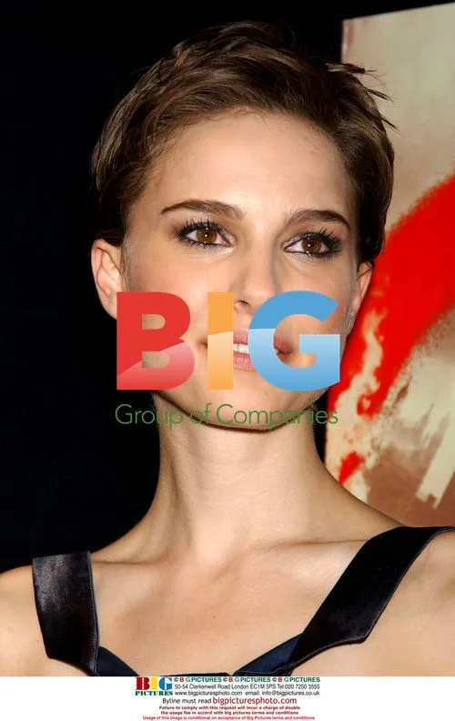 Natalie Portman at "V for Vendetta" Premiere