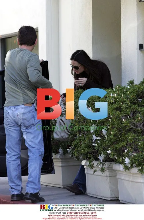 Demi Moore Leaves Beauty Salon
