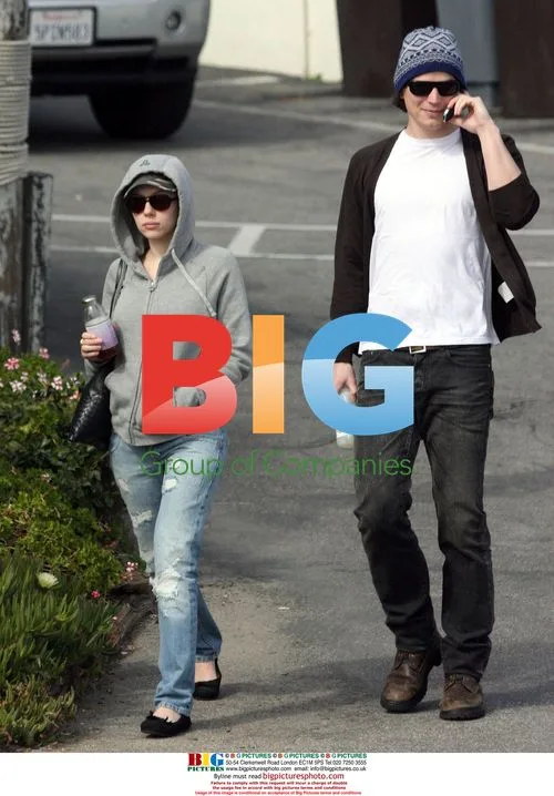 Josh Hartnett and Scarlett Johansson Spotted in Malibu