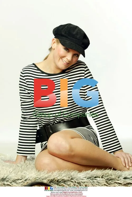 Daisy Wright in 60s-style photoshoot