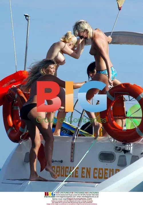 Glamour Girls Enjoy Caribbean Boat Day