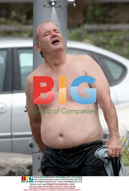 Bill Murray Relaxes in Hawaii