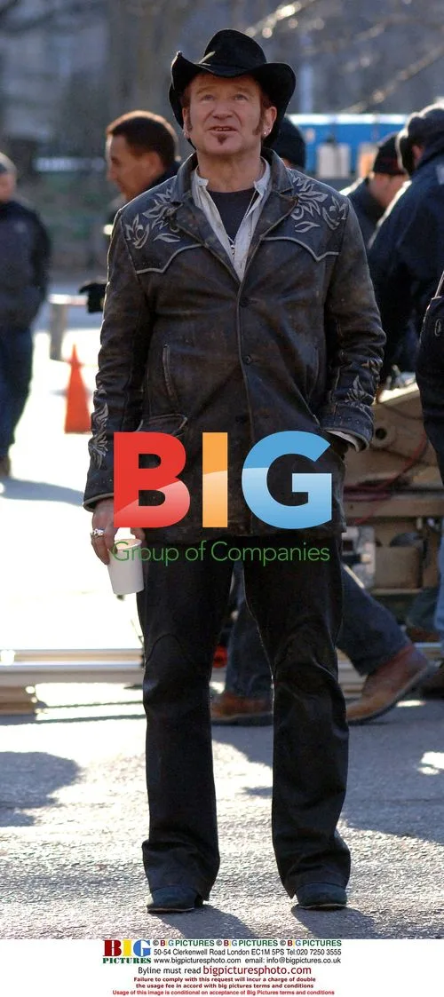 Robin Williams on August Rush Set