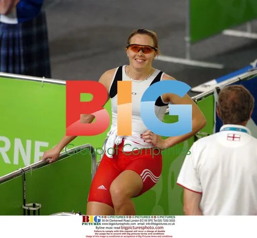 Victoria Pendleton wins Gold in Sprint