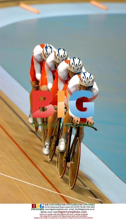 England Wins Men's Team Pursuit Gold