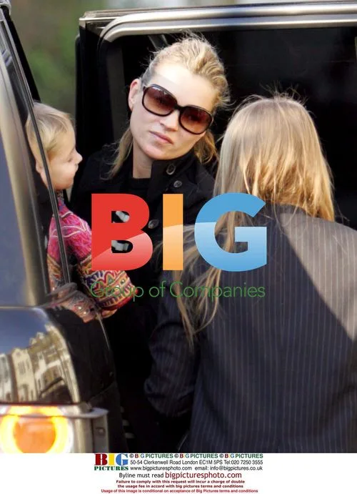 Kate Moss takes Lila Grace to school