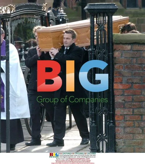 Corrie stars filming Mike Baldwin funeral