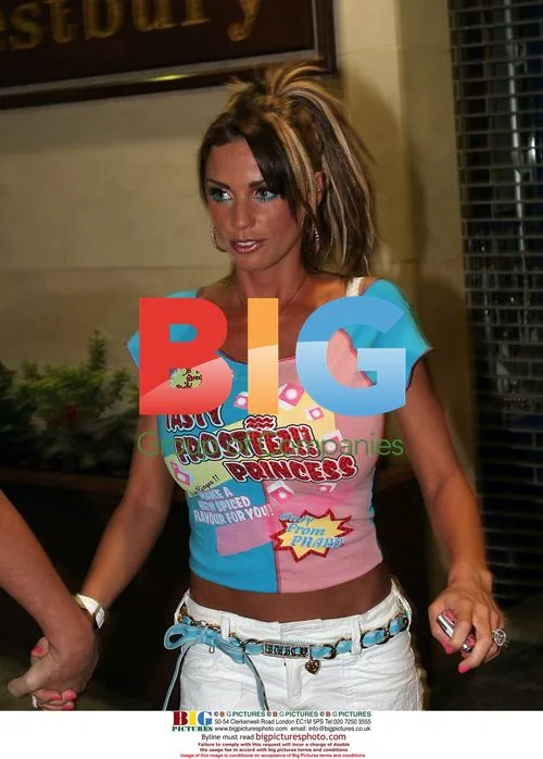 Katie Price and Peter Andre leave hotel in Dublin