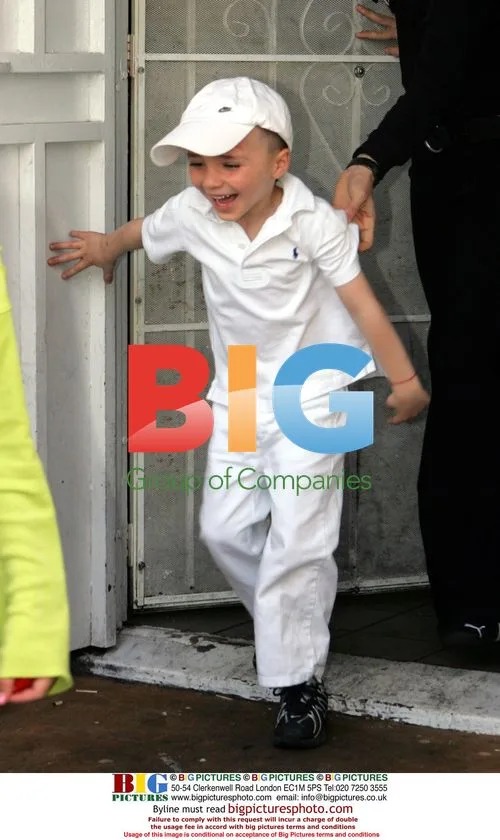 Madonna's kids leaving Kabbalah centre