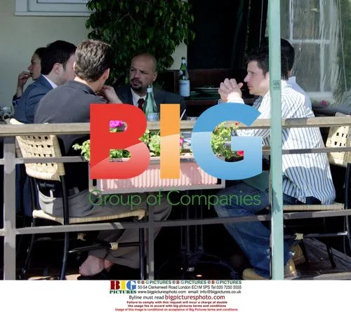Nick Lachey Eating Lunch in West Hollywood
