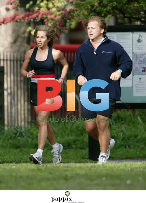 Michelle Lineker and David Ross out jogging