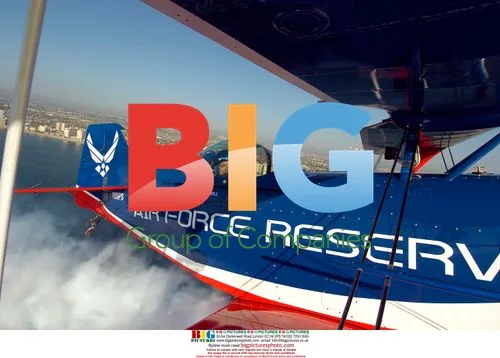 Air Force Reserve Aerobatic Team Flies Inverted
