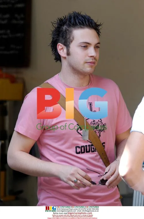 Matt DiAngelo out shopping in London