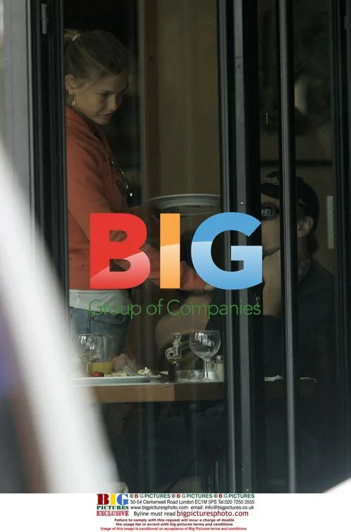 Leonardo DiCaprio and Bar Refaeli Strolling in Paris