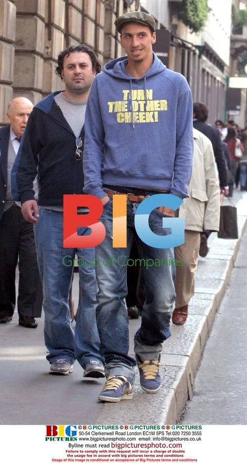 Zlatan Ibrahimovich Shopping in Milan