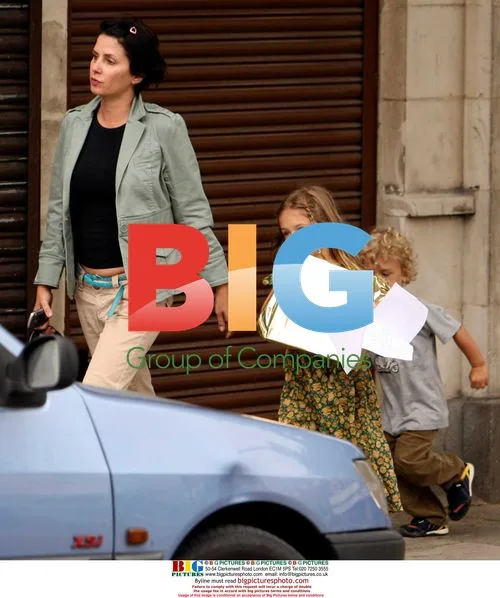 Sadie Frost with Kids at Birthday Party