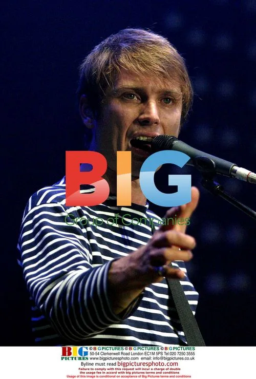 Alex Kapranos of Franz Ferdinand performing