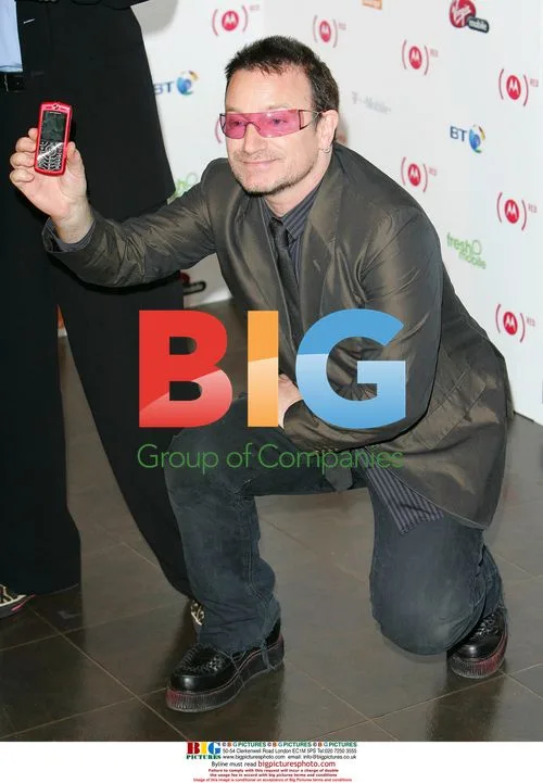 Bono and Bobby Shriver unveil Motorola RED phone