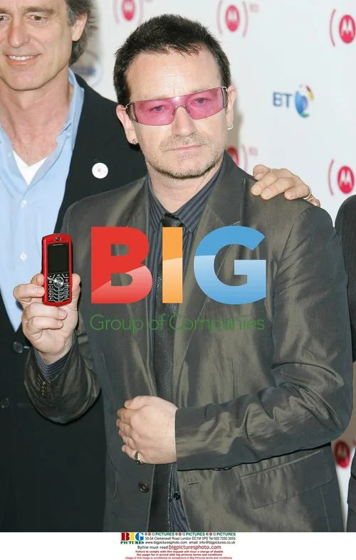 Bono and Bobby Shriver Unveil Motorola RED