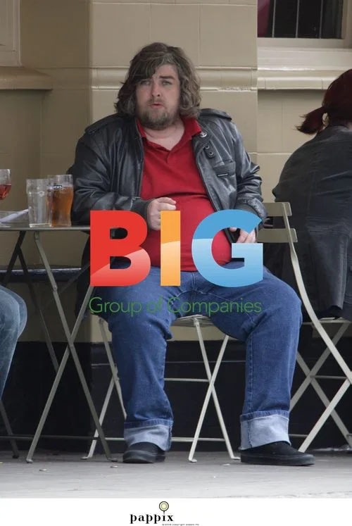 Paul Gallagher, Oasis Family's Charming Third Brother