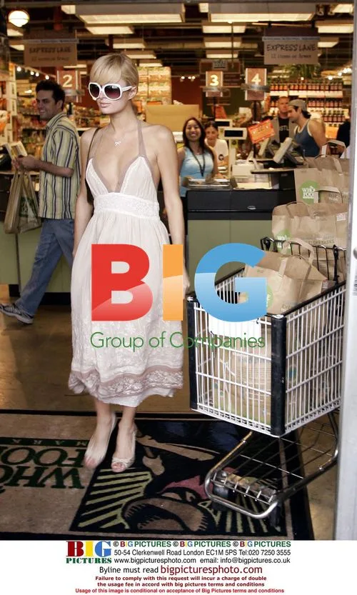 Paris Hilton Grocery Shopping