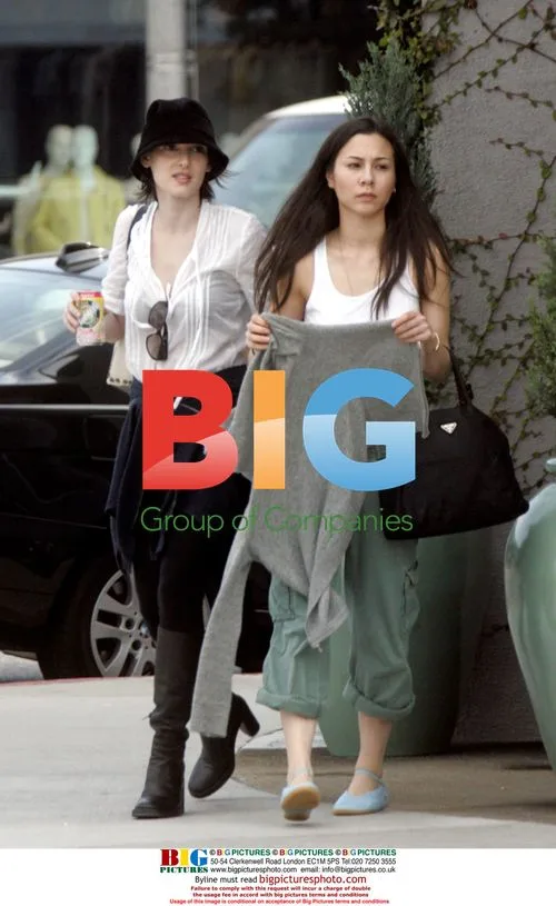 Winona Ryder and China Chow's girl's day out
