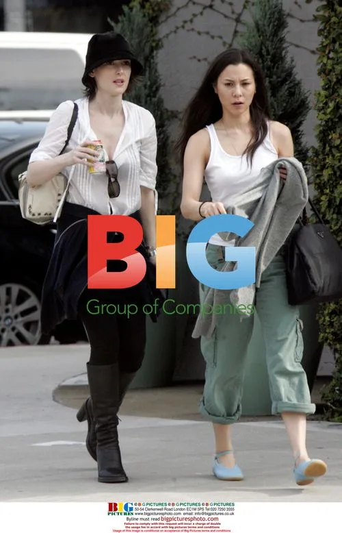 Winona and China's mystery LA outing