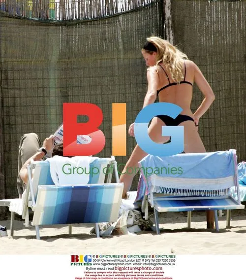 Carlo Cudicini and Alessia Marcuzzi on Fregene Beach