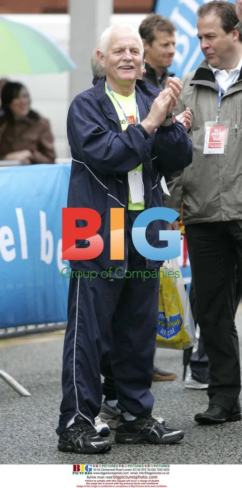 Chris Chittell at Great Manchester Run