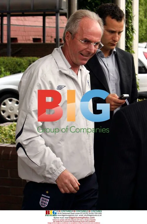 Sven Goran Ericsson Leaving Hilton Hotel