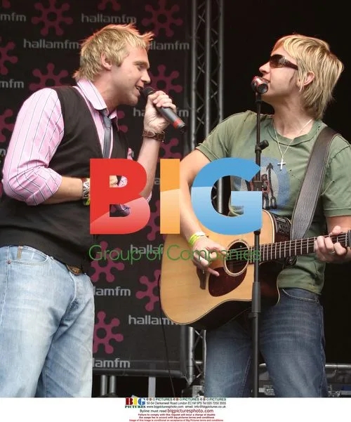 Journey South at Hallam FM Mayfest