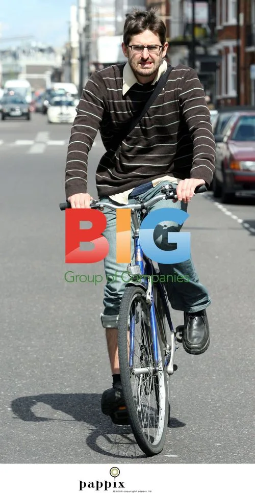 Louis Theroux Cycling in London