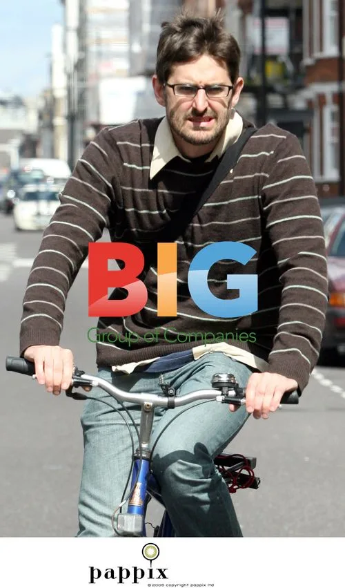 Louis Theroux cycling in London