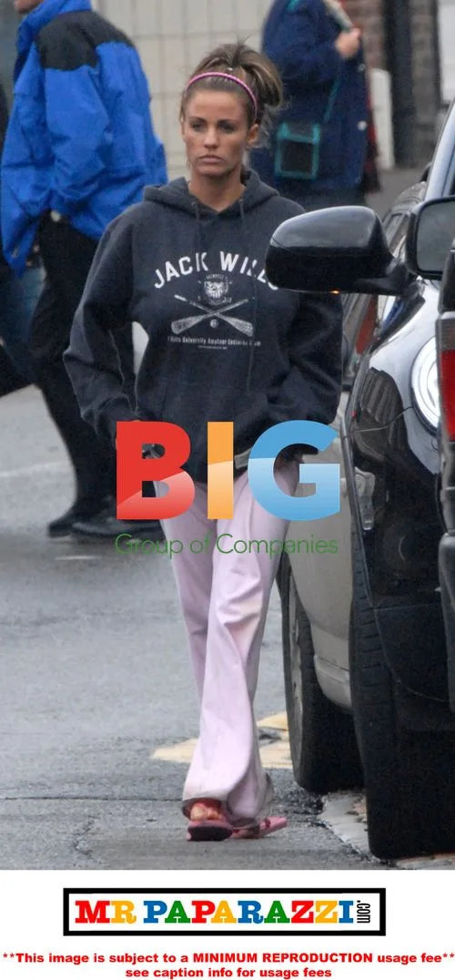 Katie Price Shops Near Home