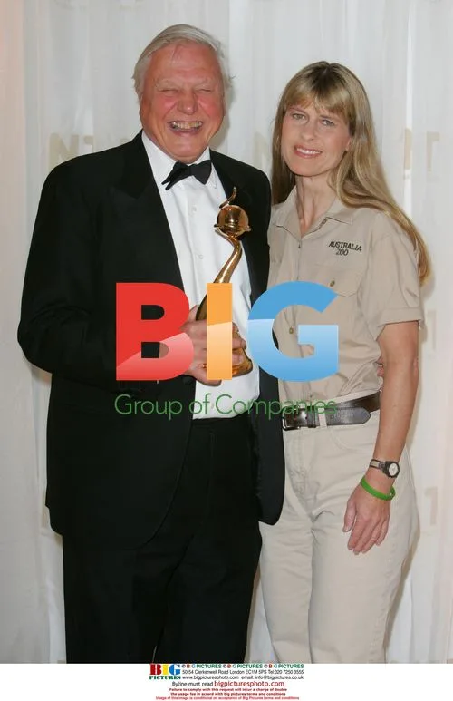 Terri Irwin Presents Award to Sir David Attenborough