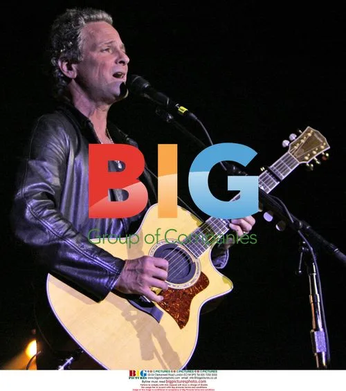 Lindsey Buckingham of Fleetwood Mac performs