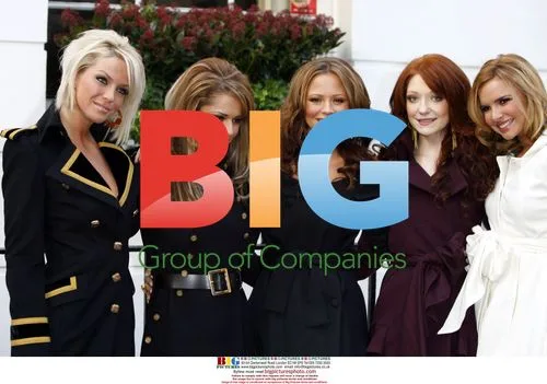 Girls Aloud at Harrods parade