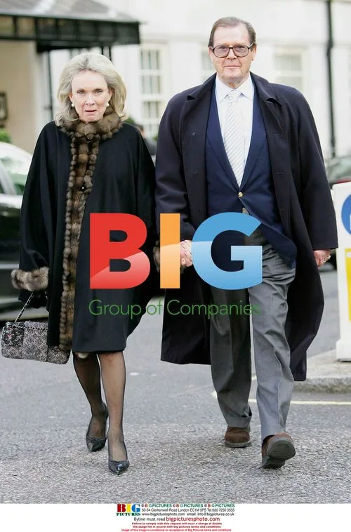 Roger Moore and Wife Spotted in London