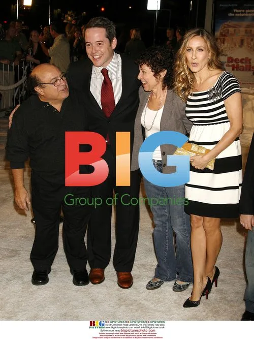 DeVito, Broderick, Pearlman and Parker at Deck the Halls premiere
