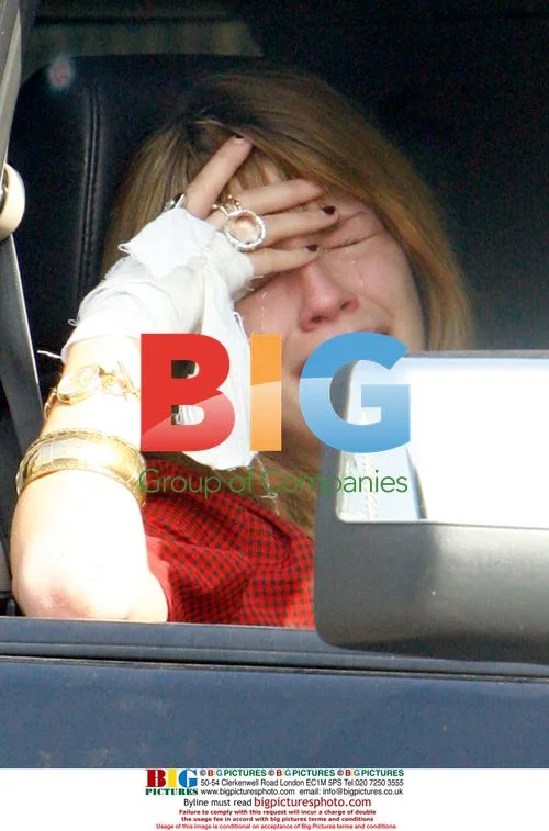 Mischa Barton's Emotional Breakdown
