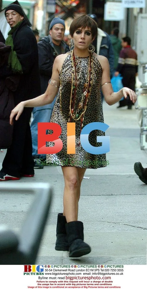 Sienna Miller on set of 'Factory Girl'