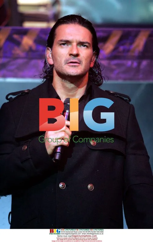 Ricardo Arjona Performs in Florida