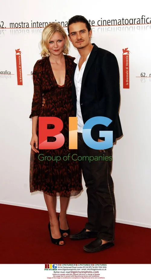 Kirsten Dunst and Orlando Bloom at 'Elizabethtown' photocall