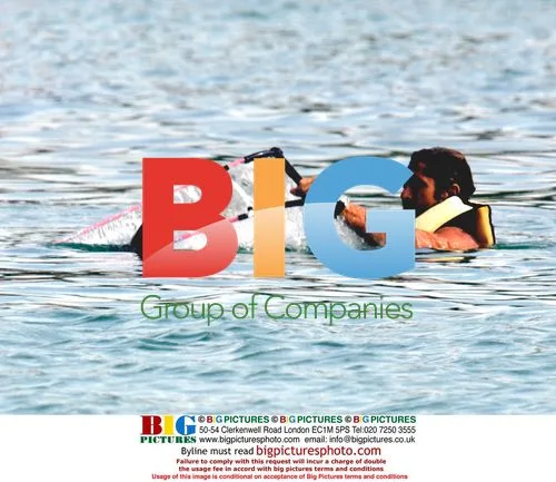 Bixente Lizarazu water skiing in Mauritius
