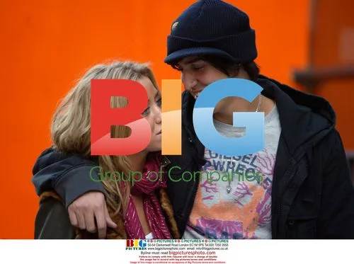 BB7's Mikey and Grace Window Shop