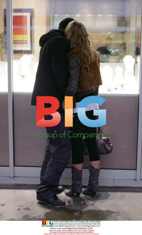 BB7's Mikey and Grace spotted window shopping
