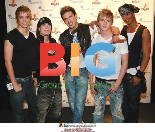 US5 at Girlguiding UK Big Gig 2006