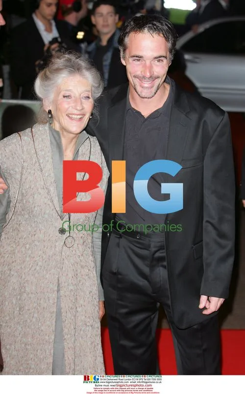 Phyllida Law and Greg Wise at "Stranger Than Fiction" premiere