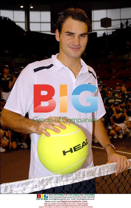 Roger Federer wins Madrid Masters Series