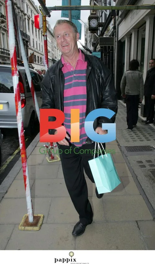 Chris Tarrant Buys Watch at Tiffany's